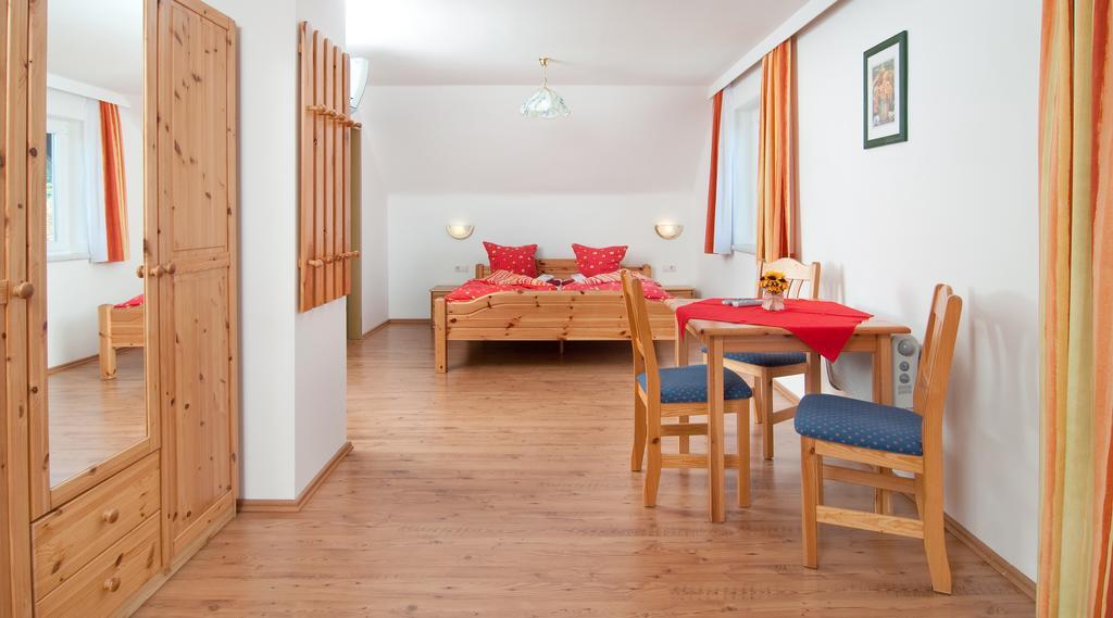Gaestehaus Lutschounig Faak am See Kültér fotó